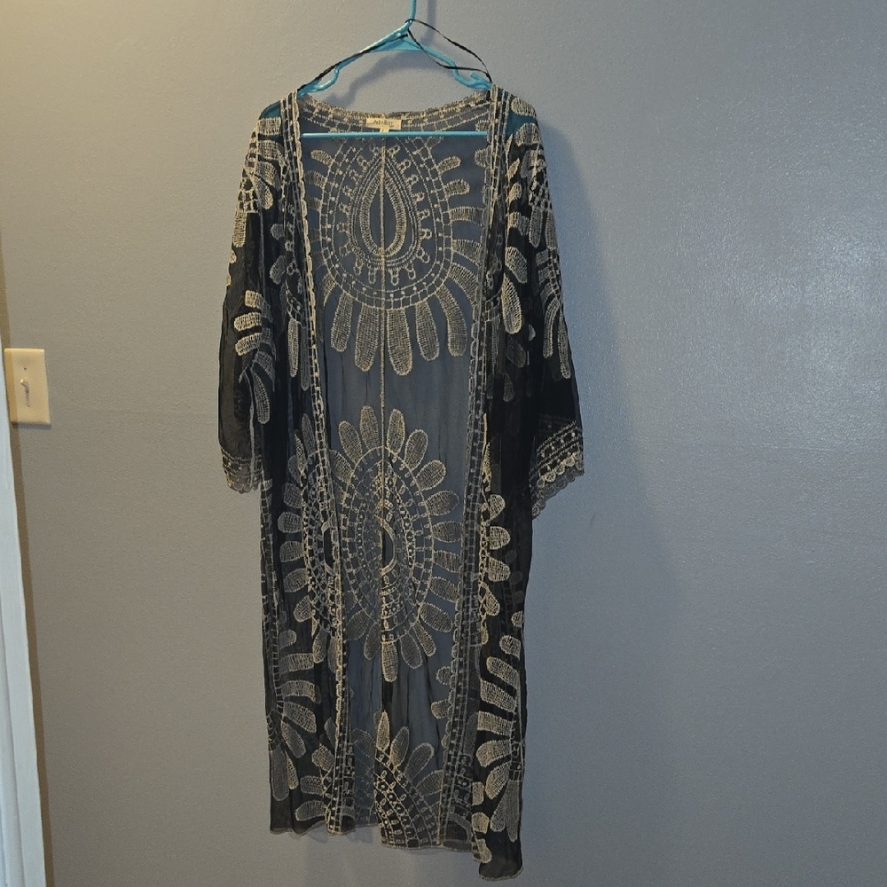 Rebellion Black and Cream Women's Lace Duster